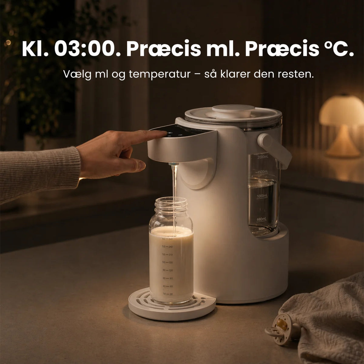 Baby Bottle Water Dispenser Selectable Temperature 2L Capacity