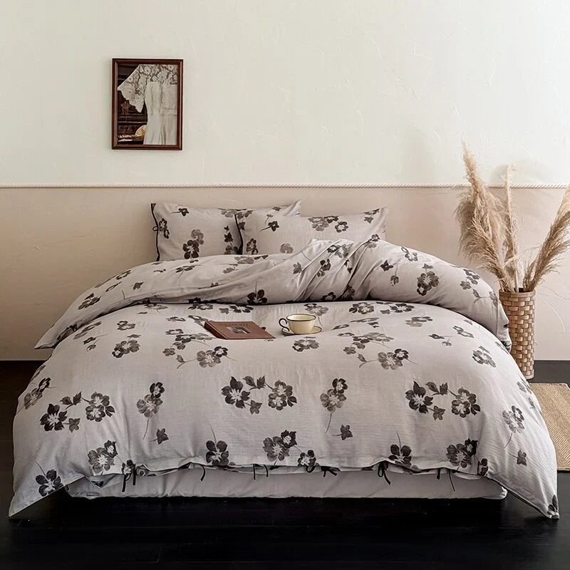 Bed Linen Set Delicate Floral Breathable Cotton 4-Piece