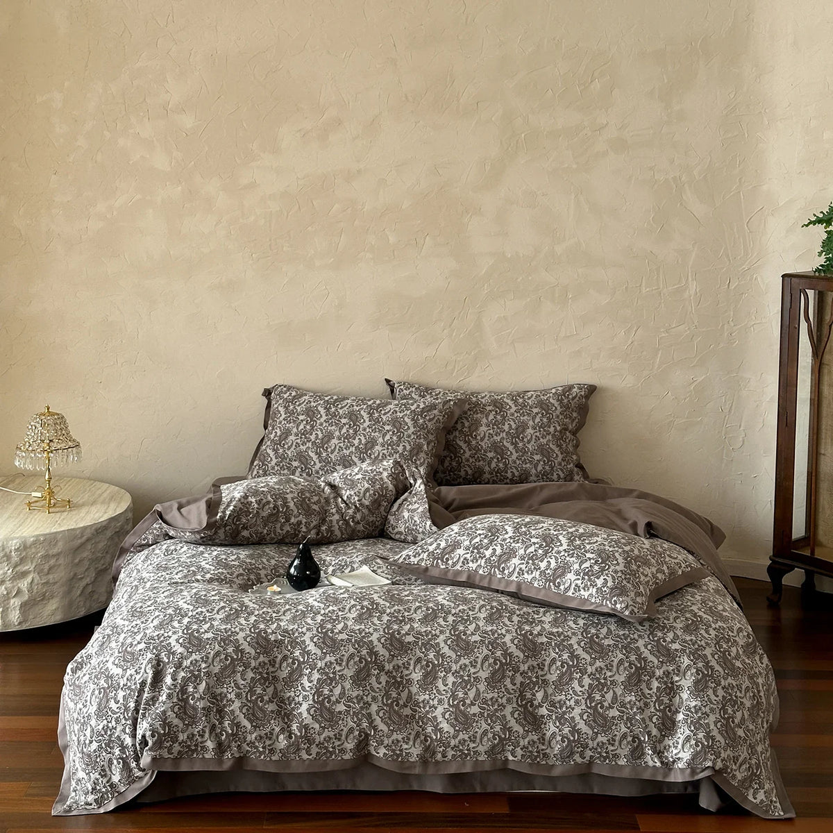 Bed Sheet Set 100% Cotton Jacquard Year-Round Comfort