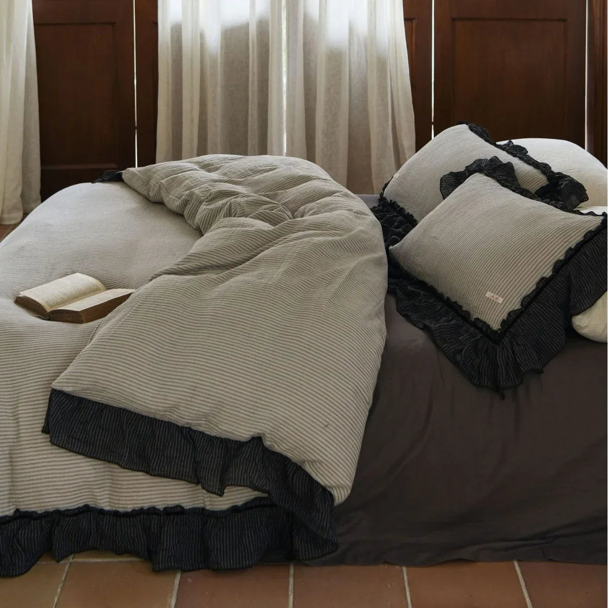 Bedding Set Breathable Cotton Gauze Quilted Four Piece Set