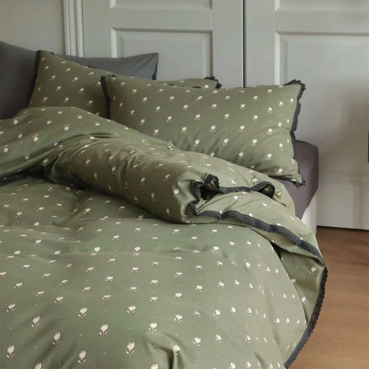 Bedding Set Breathable Cotton Vintage Floral Crocheted Edge