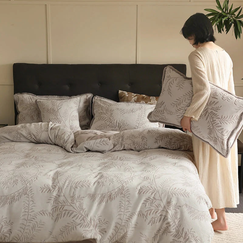 Bedding Set Cotton Blend Jacquard Raised Leaf Reversible
