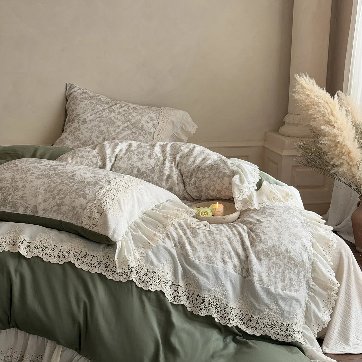 Bedding Set Cotton-Linen Reversible Lace & Ruffles