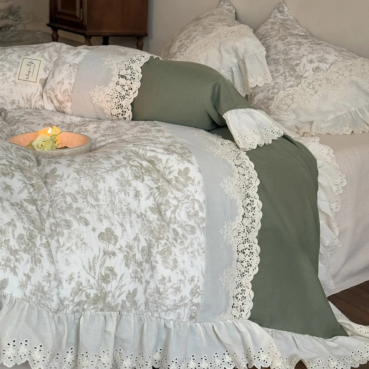 Bedding Set Cotton-Linen Reversible Lace & Ruffles