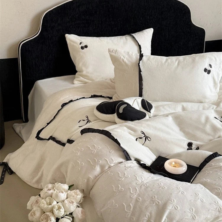 Bedding Set Cotton Satin Reversible Cherry Embroidery 4-Piece