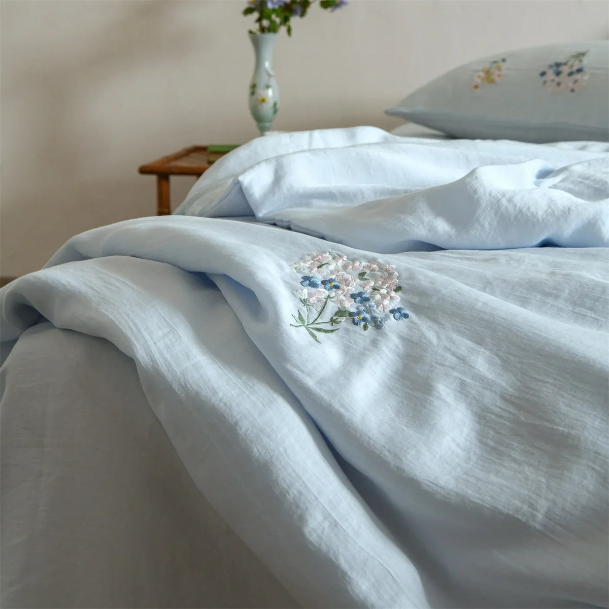 Bedding Set Embroidered Linen-Cotton Breathable