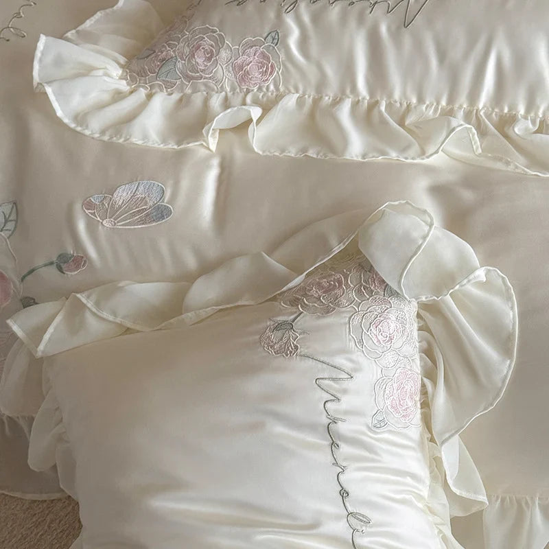 Bedding Set Fine Satin 3D Rose Appliqués 4-Piece Set