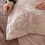 Bedding Set Floral Embroidered Breathable 4-Piece Set