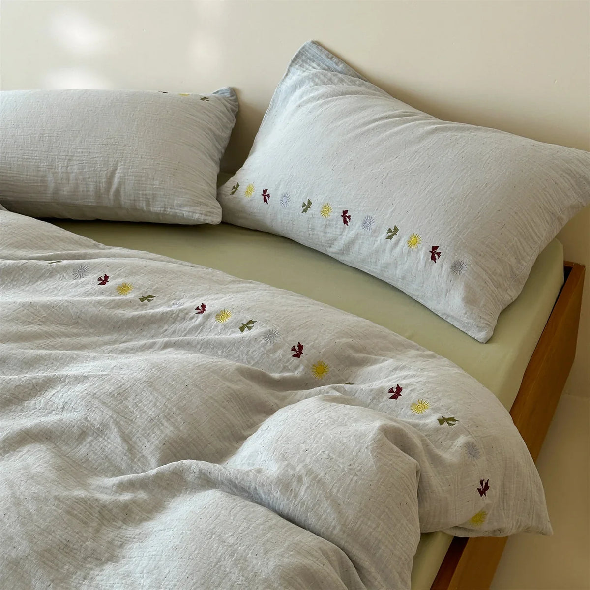 Bedding Set Linen-Look Cotton Blend Embroidered Accents Machine Washable