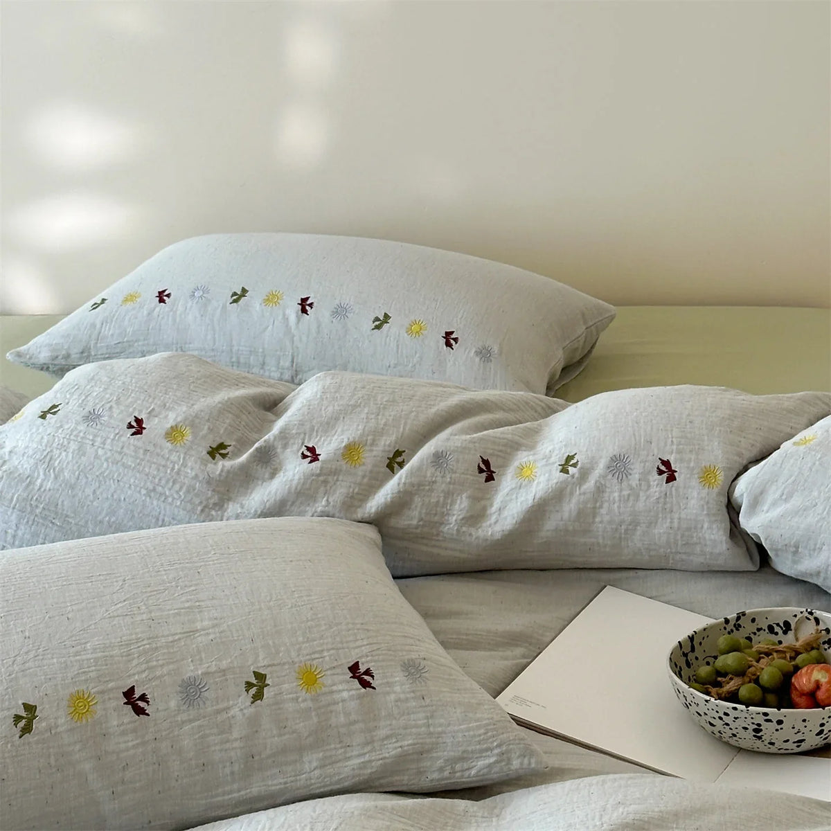 Bedding Set Linen-Look Cotton Blend Embroidered Accents Machine Washable