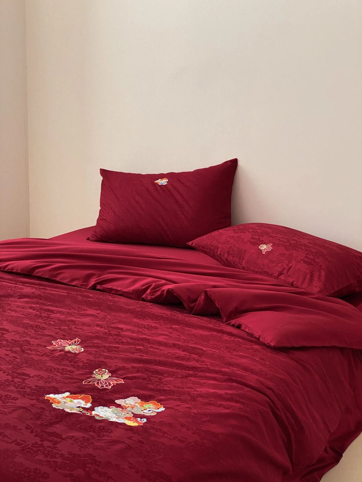 Bedding Set Mako Cotton Satin Reversible Floral Jacquard Set of 4