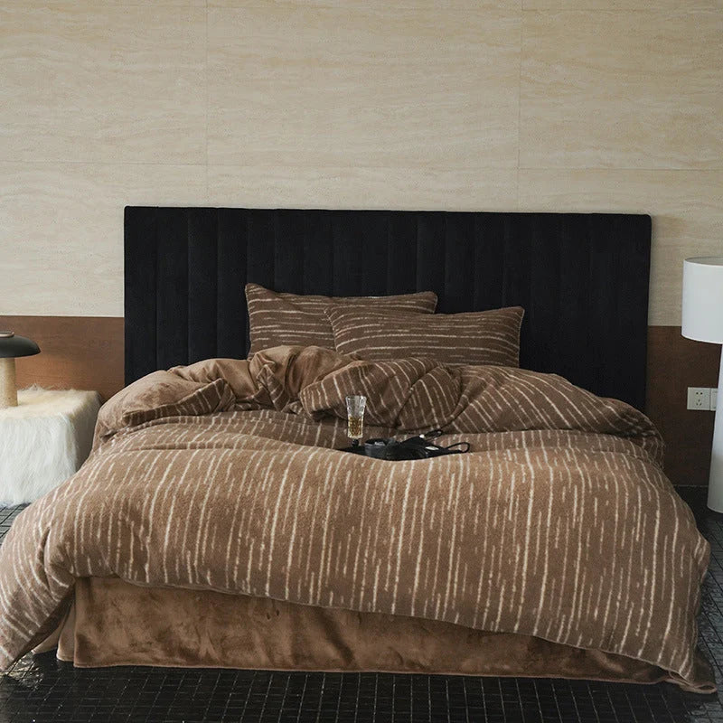Bedding Set Microfiber Fleece Reversible 4-Piece