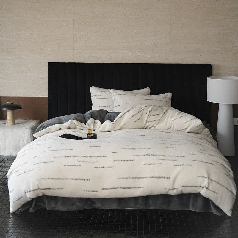 Bedding Set Microfiber Fleece Reversible 4-Piece