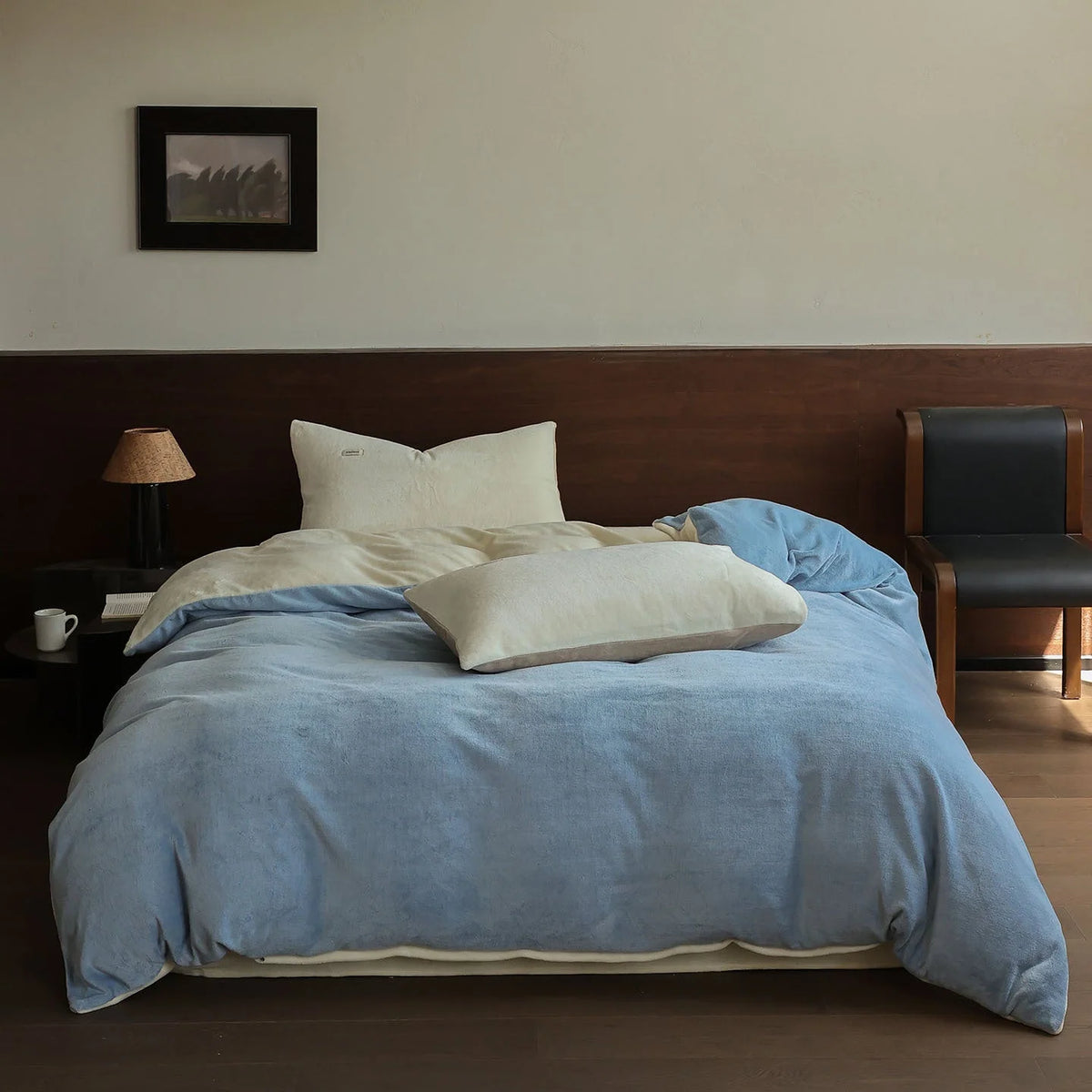 Bedding Set Plush Microfiber Machine-Washable and Breathable