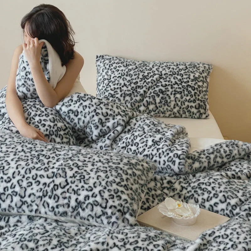 Bedding Set Plush Reversible Minky Animal Print