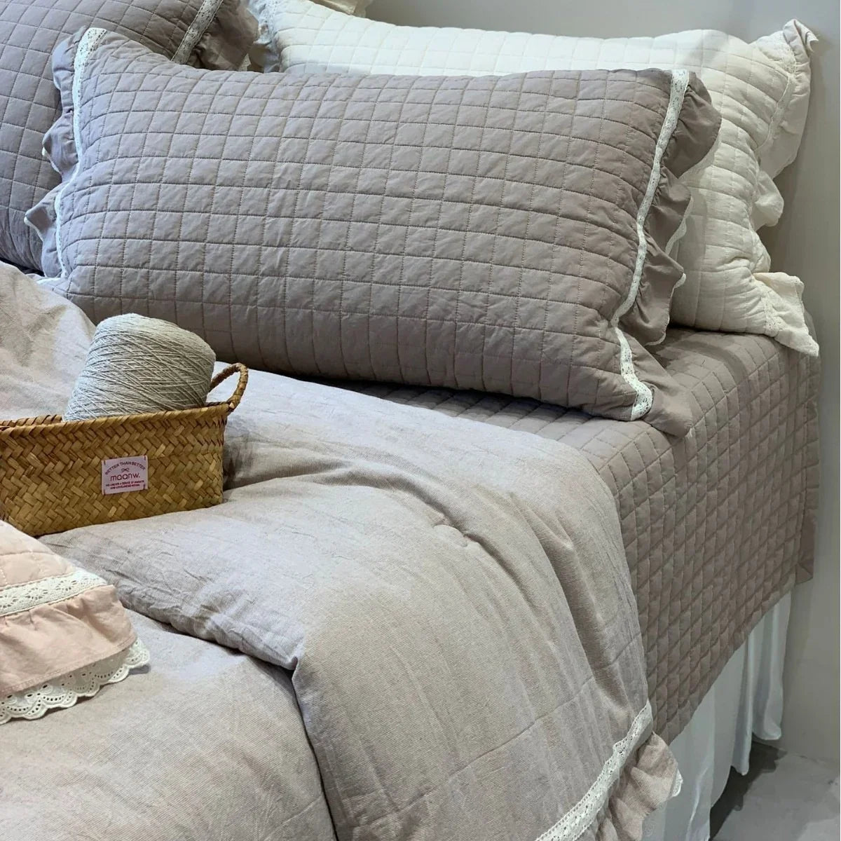Bedding Set Quilted Breathable Cotton Lace Ruffles