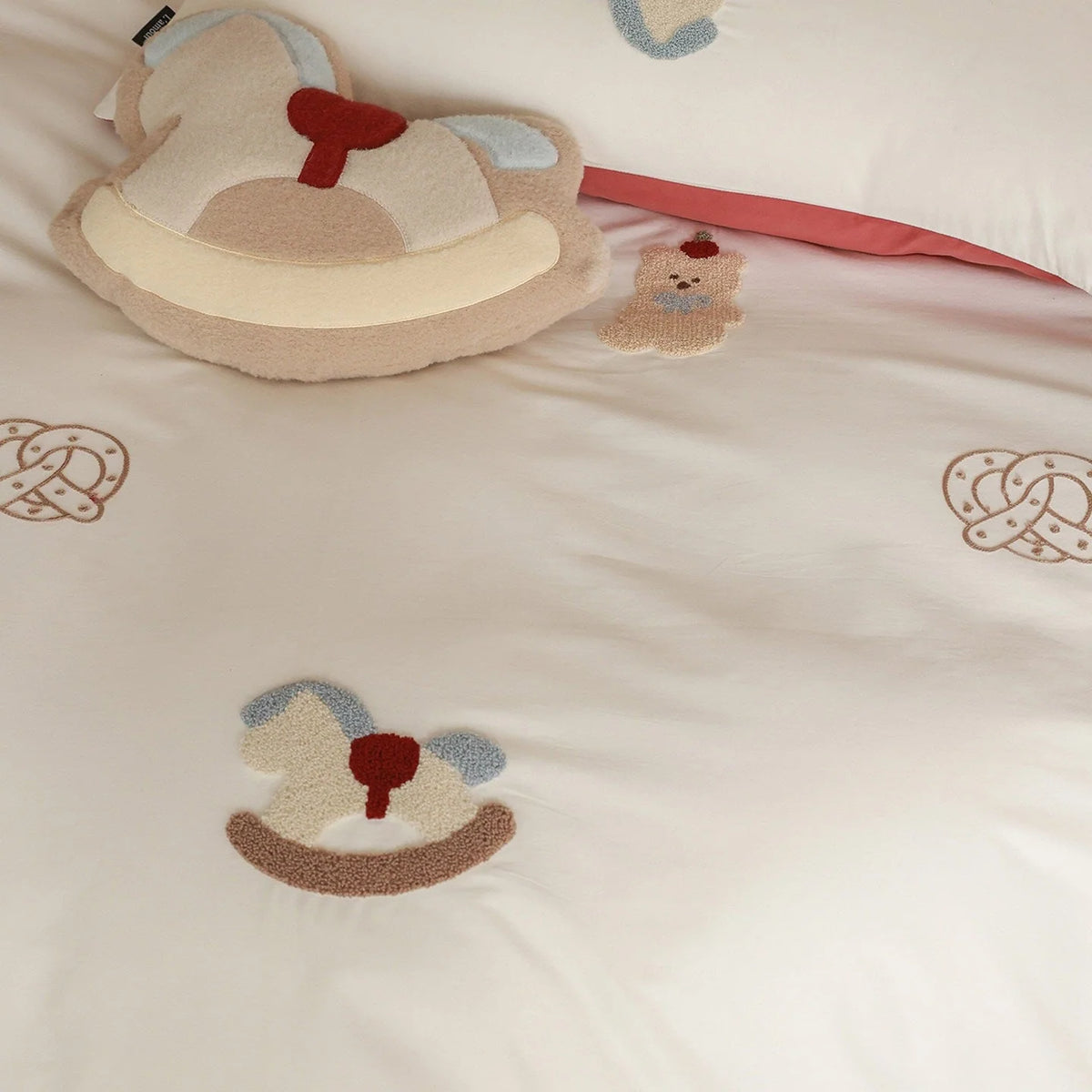 Bedding Set Reversible Mako Cotton Blend Embroidered Teddy Appliqués