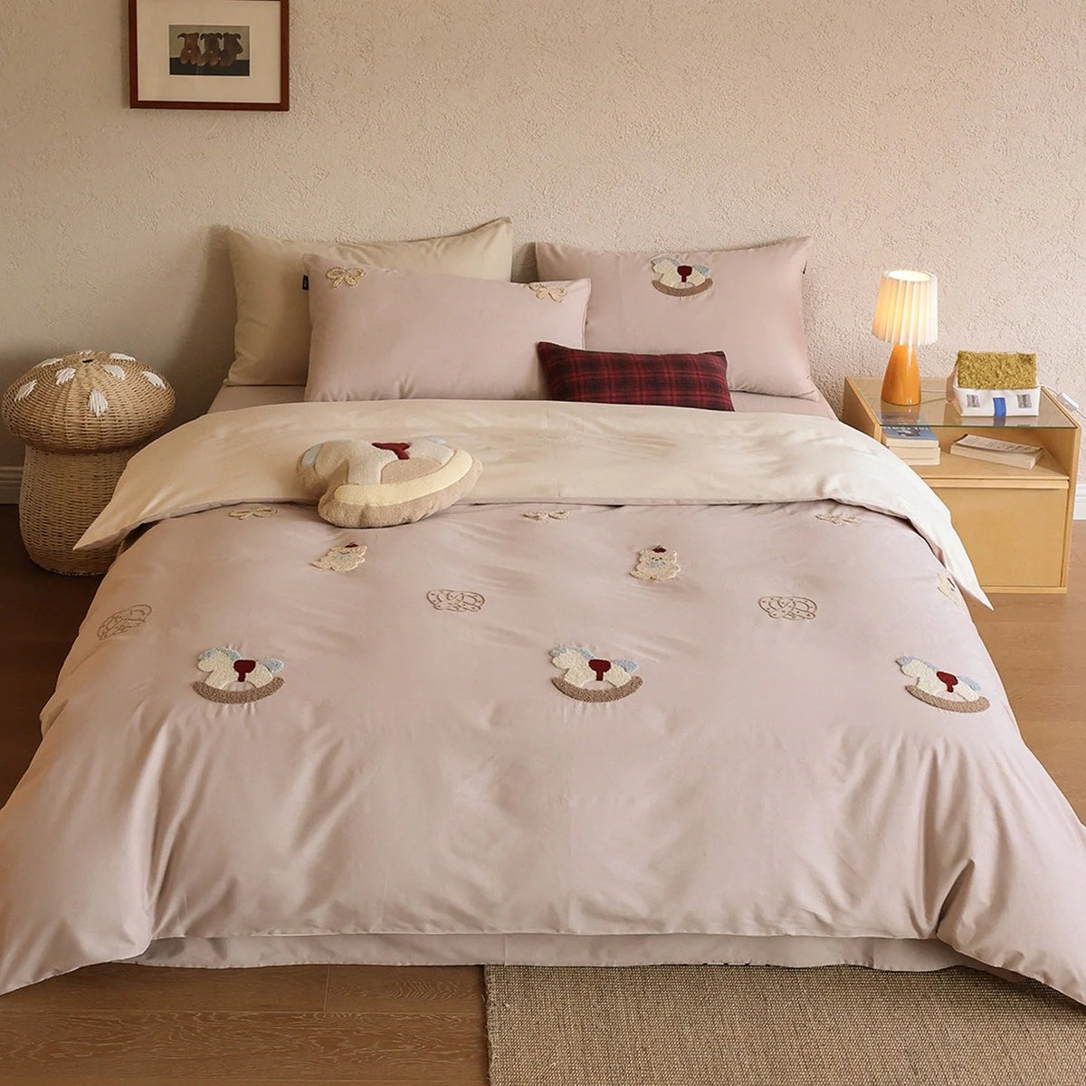 Bedding Set Reversible Mako Cotton Blend Embroidered Teddy Appliqués