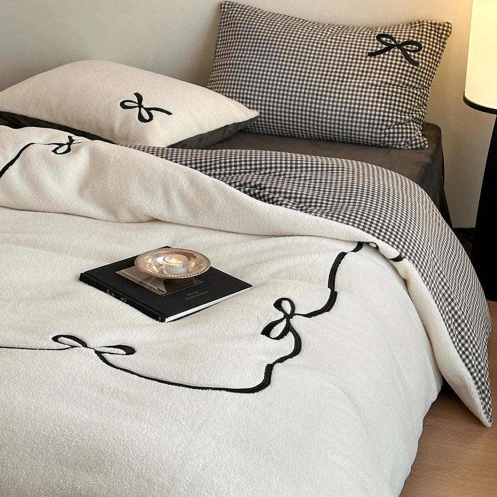 Bedding Set Reversible Plush Microfleece Paw Embroidery 4-Piece