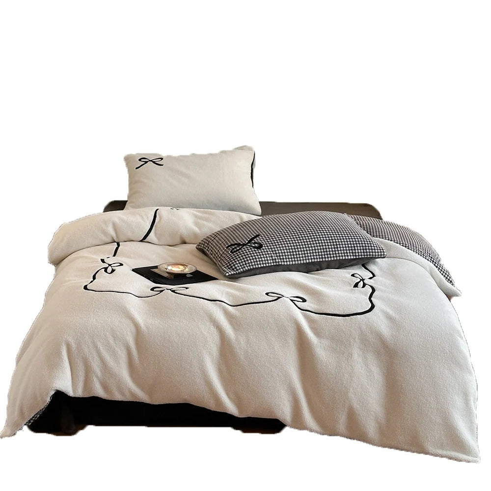 Bedding Set Reversible Plush Microfleece Paw Embroidery 4-Piece
