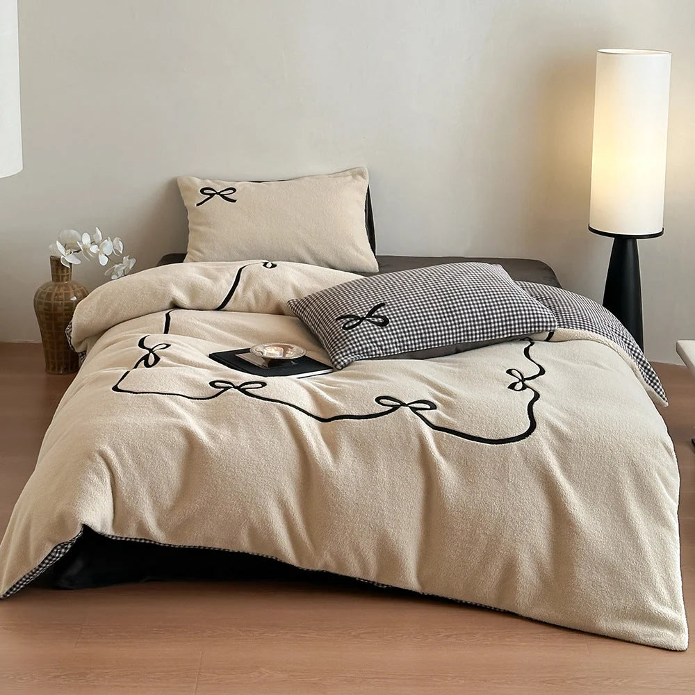 Bedding Set Reversible Plush Microfleece Paw Embroidery 4-Piece