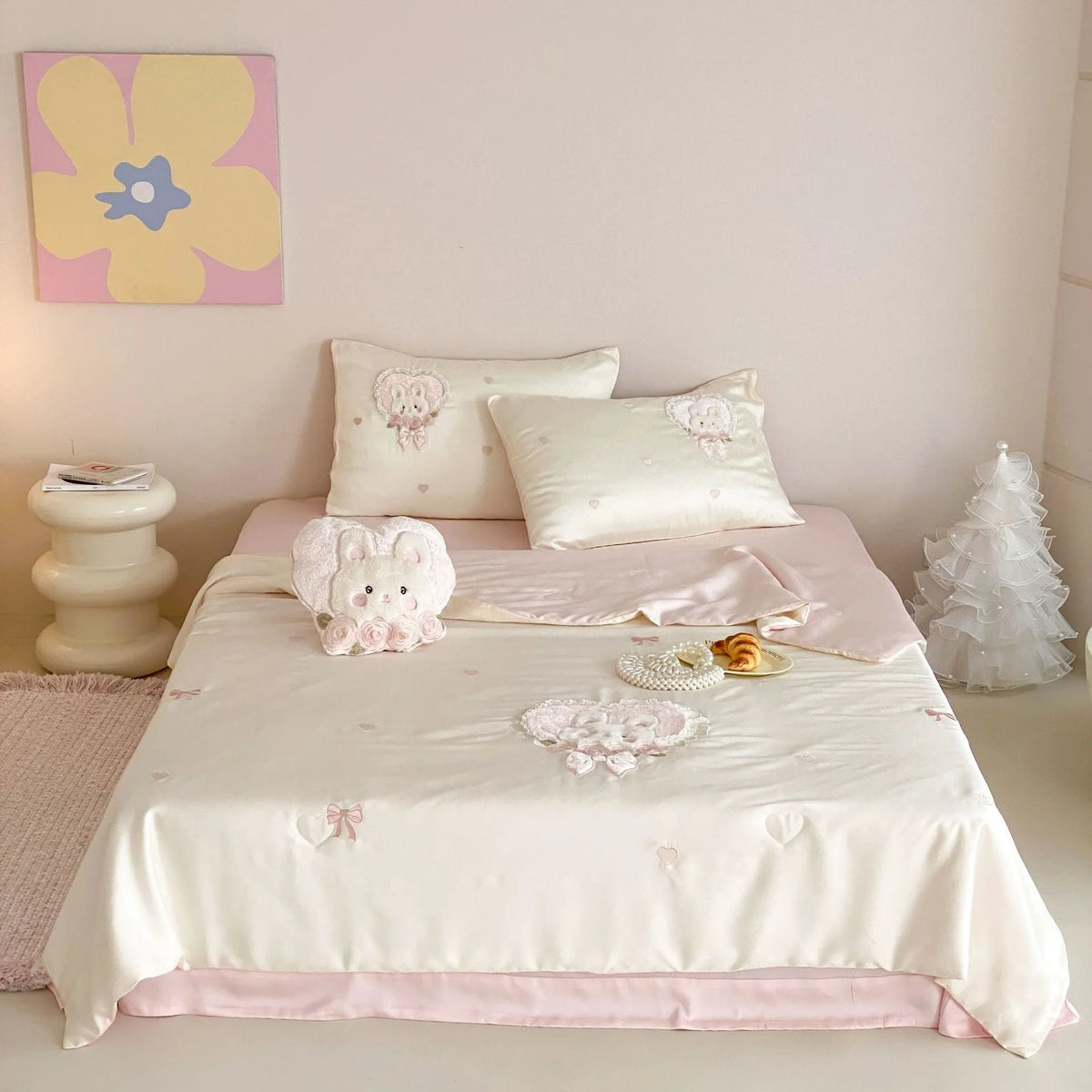 Bedding Set Satin Embroidered Plush 4-Piece