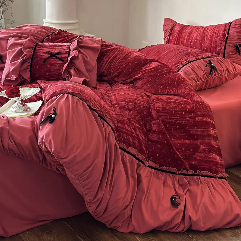 Bedding Set Velvety Microfiber Quilted 4-Piece