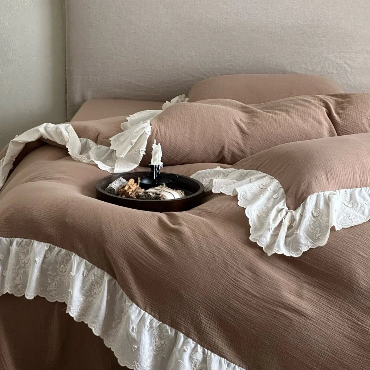 Bedspread Set 4-Piece Cotton Gauze Quilted Embroidered Ruffles