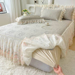 Bedspread Set Ruffled Edges Machine Washable 4-Piece