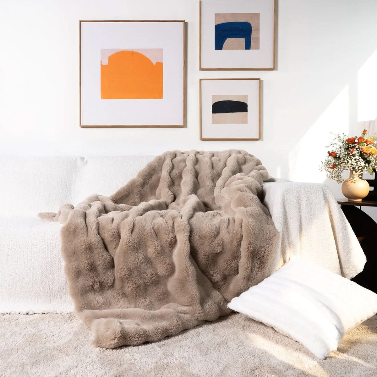 Blanket Double-Layer Faux Fur Breathable Year-Round Comfort