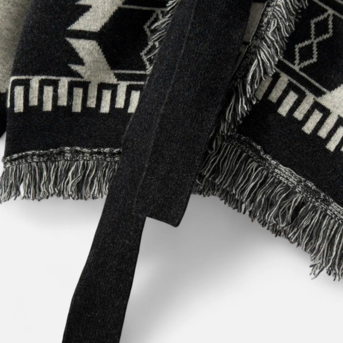 Cardigan 100% Cashmere Jacquard Knit Tassel Hem
