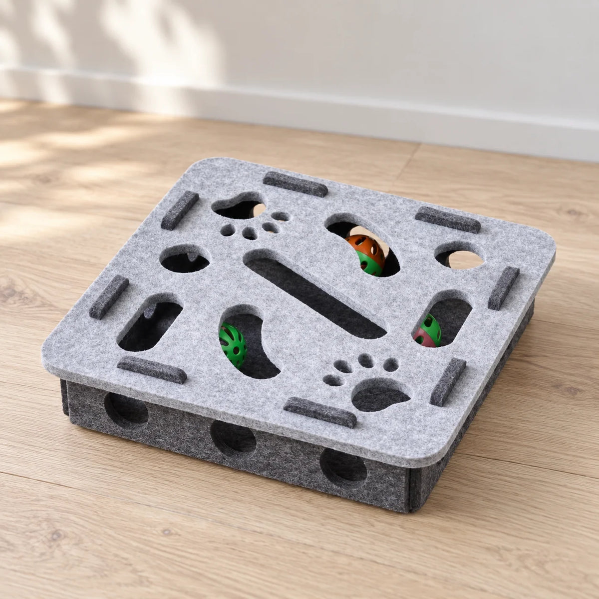 Cat Puzzle Maze Felt With Bell Ball Included