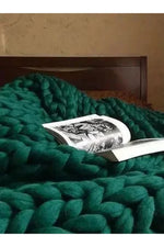 Chunky Knit Blanket Soft Polyester Dense Braided