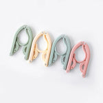 Clothes Hanger Foldable Space-Saving Sealed 񟿿