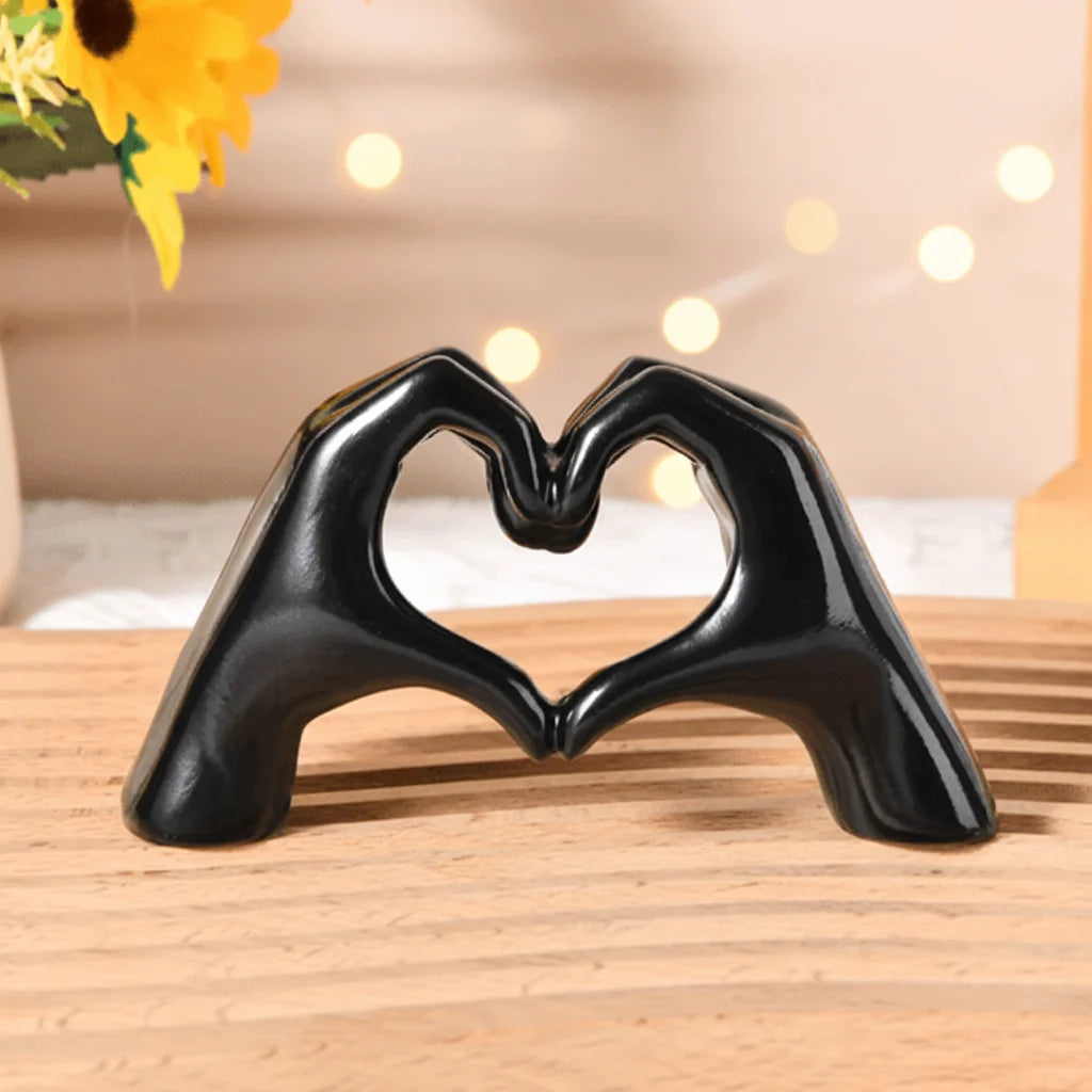 Decorative Figurine Resin Artistic Loving Design