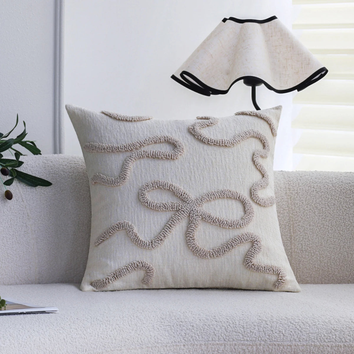 Decorative Pillow Cover Cotton-Linen Curved Tufting Hidden Zipper