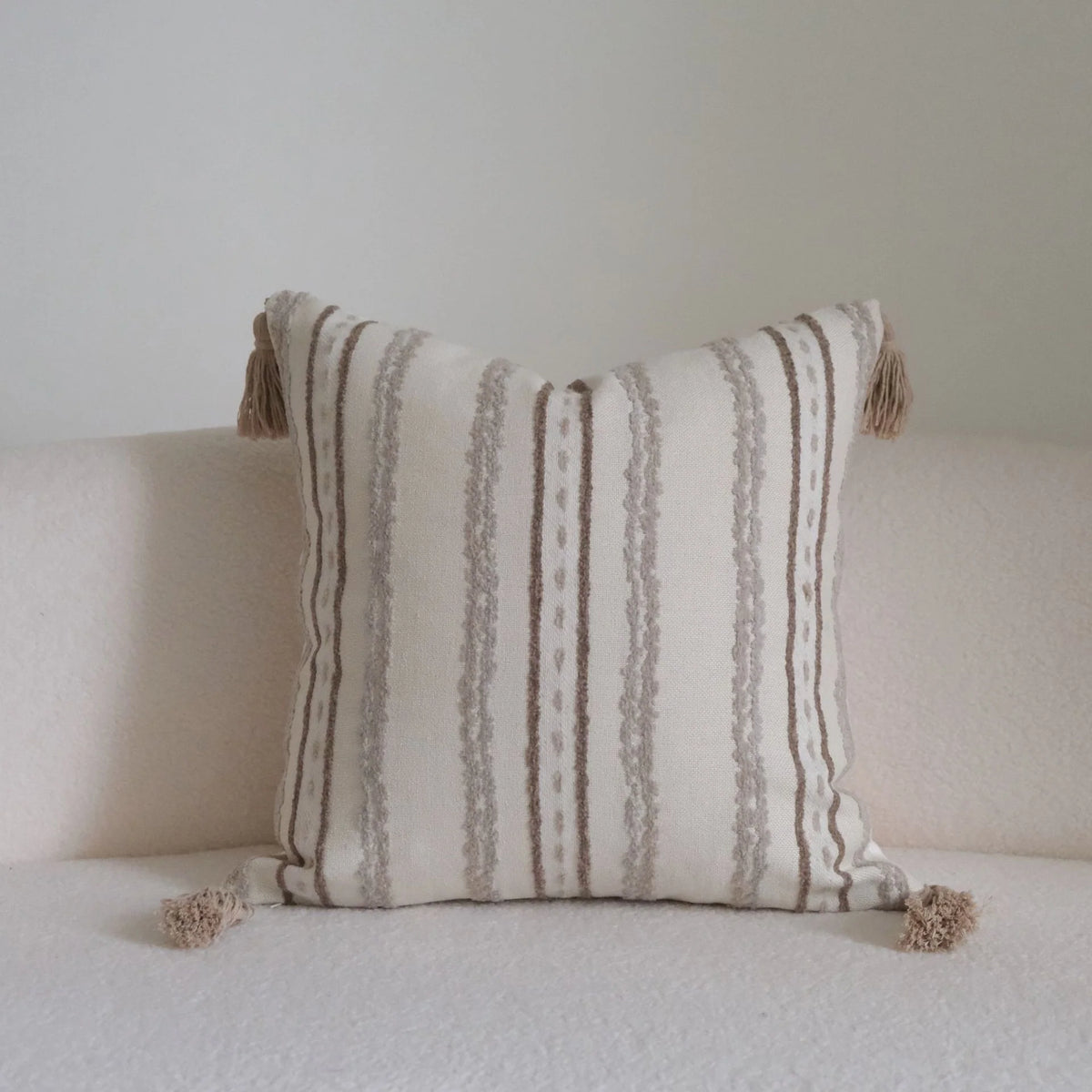 Decorative Pillow Textured Woven Soft Fabric 30 x 50 cm