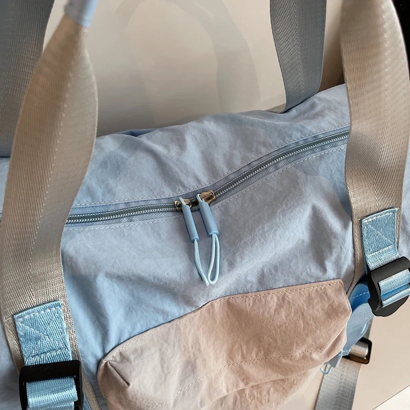 Duffel Bag Lightweight Durable Multiple Pockets & Adjustable Strap