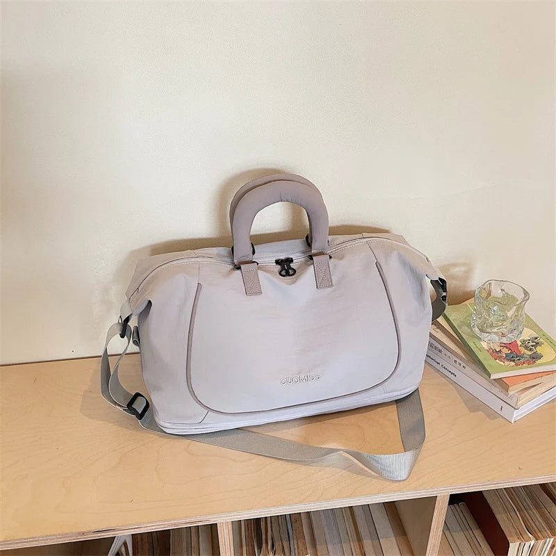 Duffel Bag Spacious Multi-Pocket Lightweight Adjustable Strap