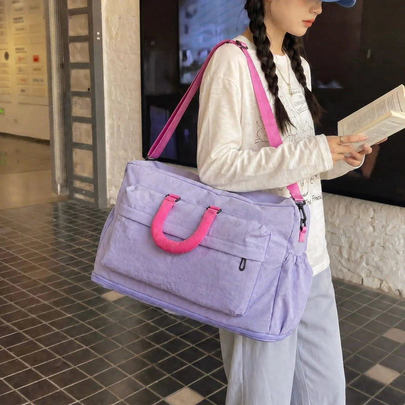 Duffel Bag Spacious Multiple Compartments & Adjustable Strap