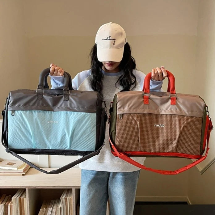 Duffel Bag Water-Resistant Large Capacity & Multiple Pockets