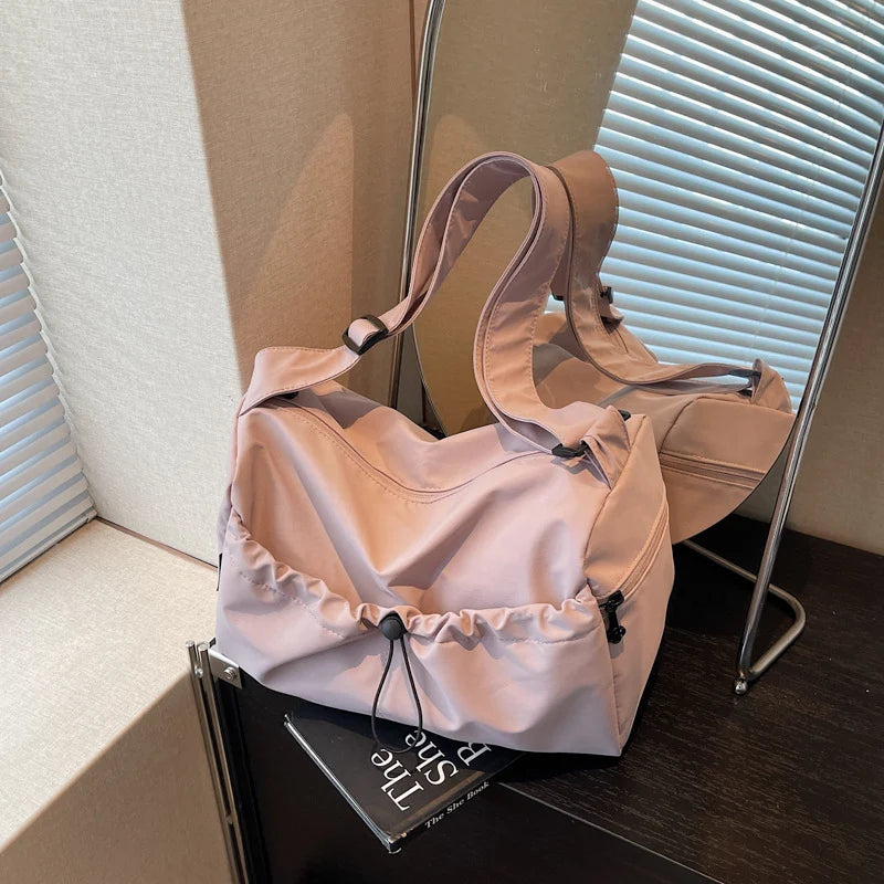 Duffel Bag Water-Resistant Spacious Multi-Pocket