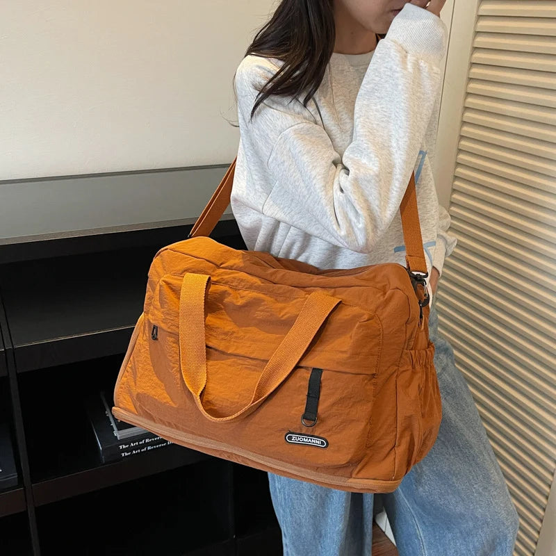 Duffle Bag Durable Fabric Lightweight Multiple Compartments