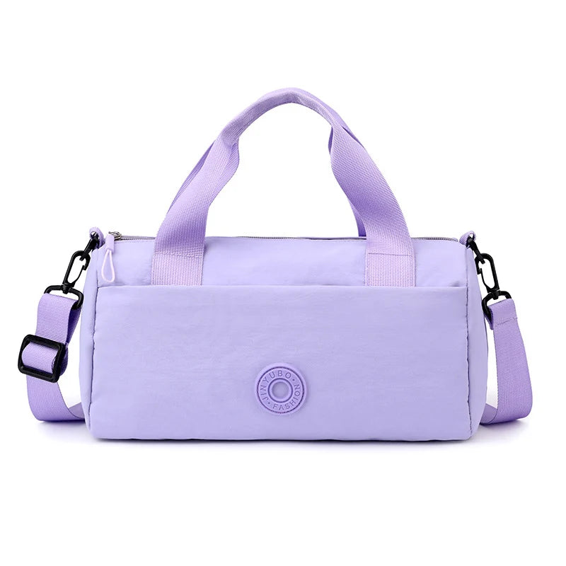 Duffle Bag Durable Fabric Spacious Interior & Detachable Strap
