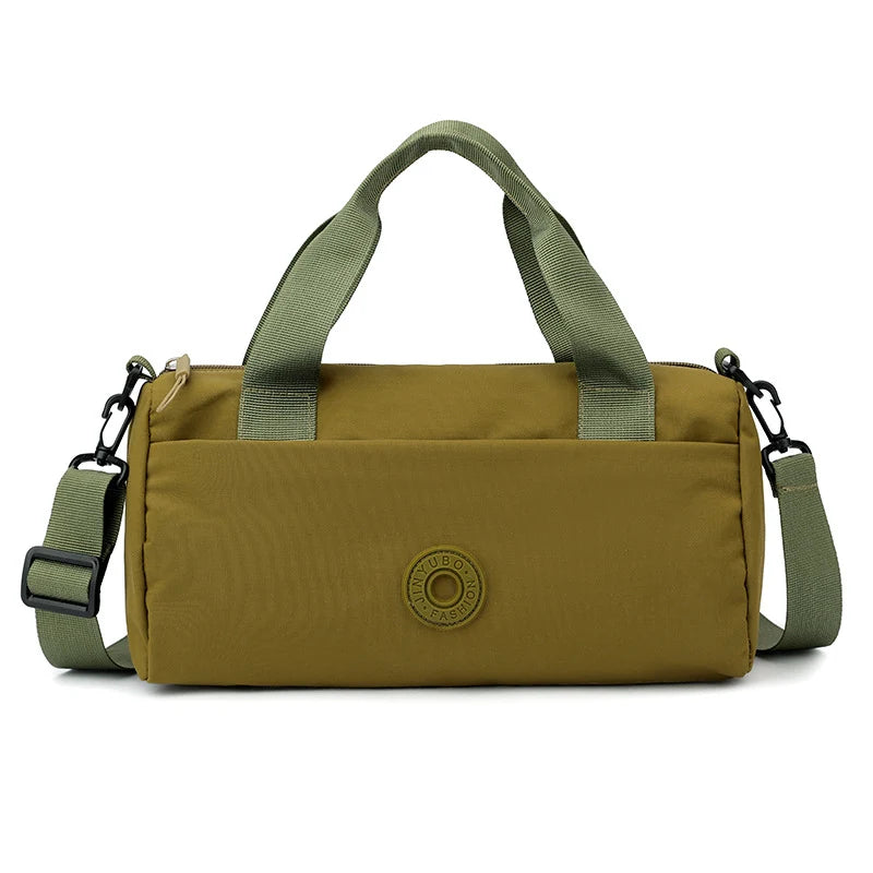 Duffle Bag Durable Fabric Spacious Interior & Detachable Strap