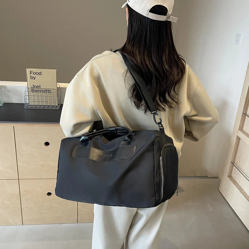 Duffle Bag Spacious Carry-On Durable Polyester Ergonomic Handles