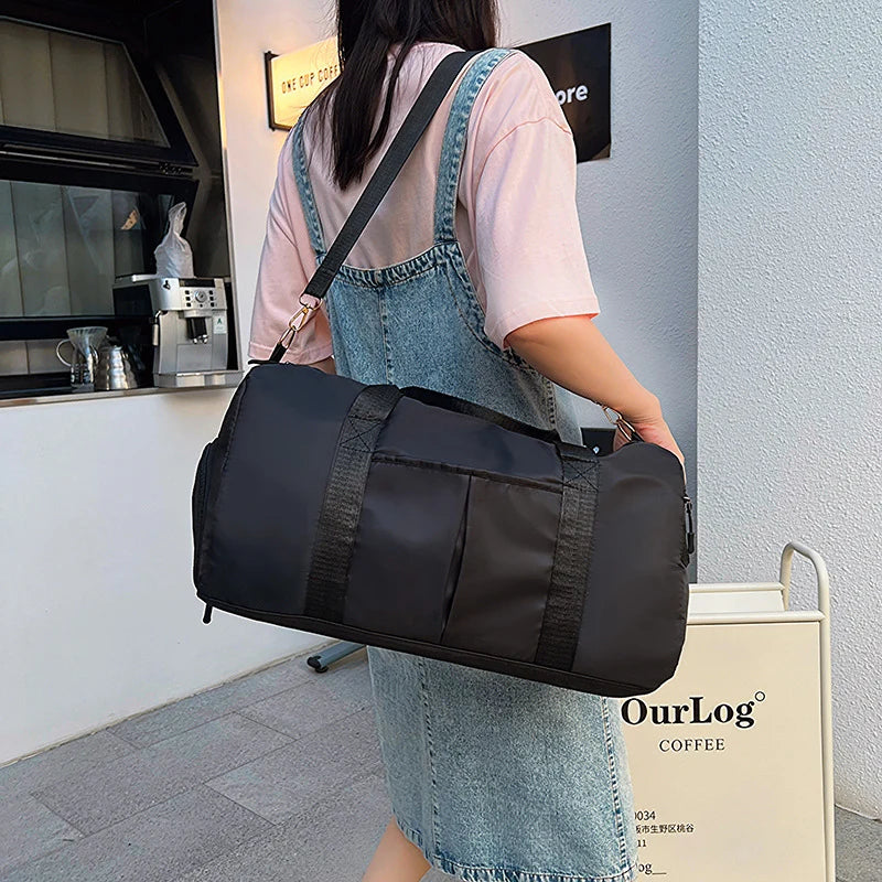 Duffle Bag Water-Resistant Padded Handles & Multiple Pockets
