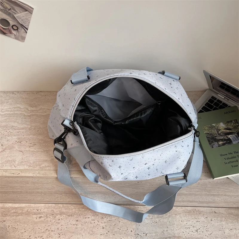Duffle Bag Water-Resistant Shoe Compartment & Ergonomic Straps