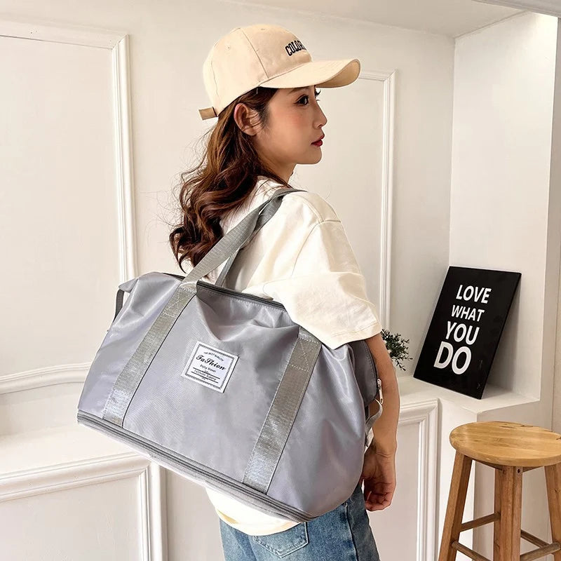 Duffle Bag Waterproof Lightweight Spacious Interior