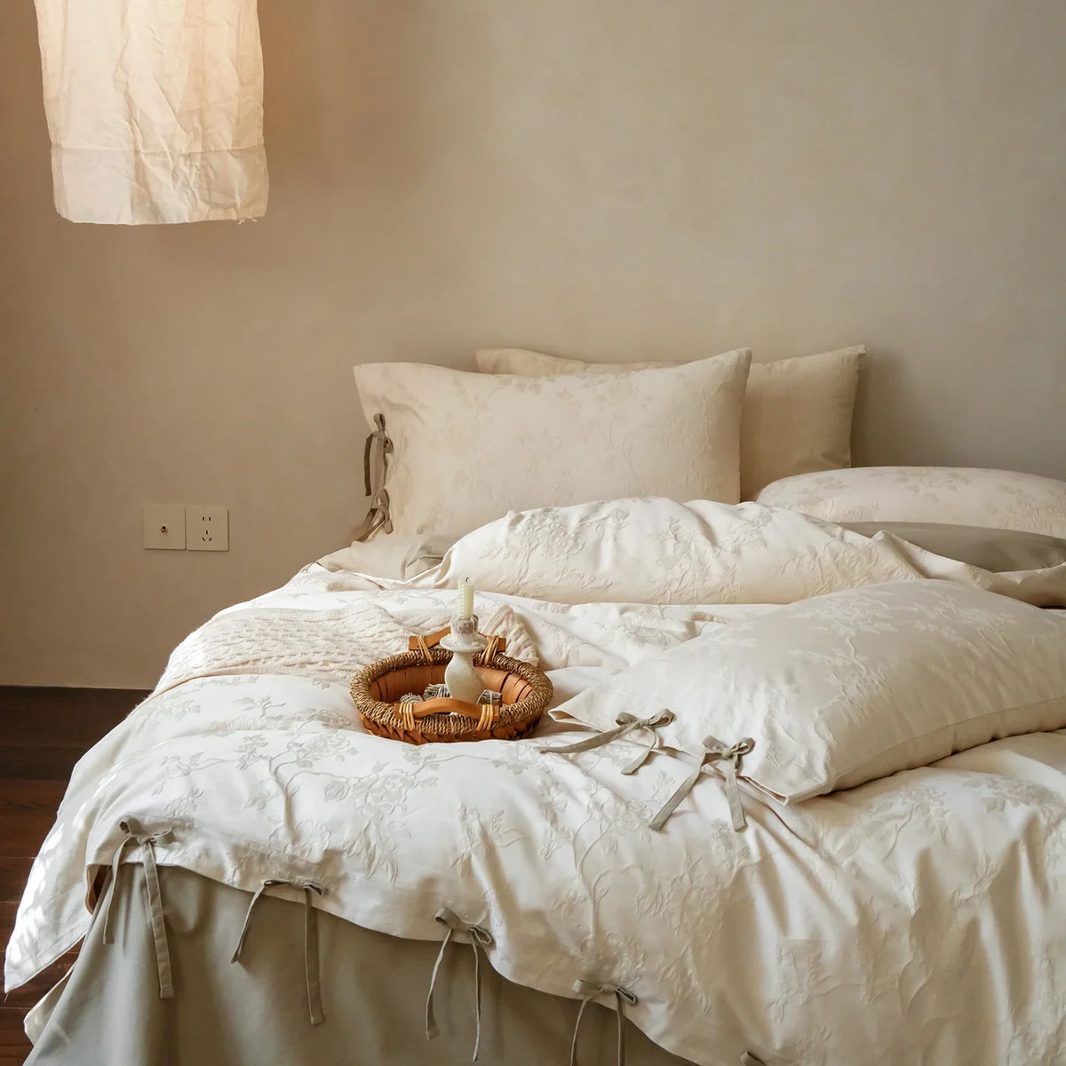 Duvet Cover Set Breathable Cotton Jacquard Temperature-Regulating 4-Piece